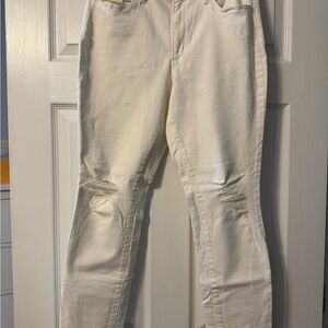 Universal Thread Stylish Cream Jeans for Women